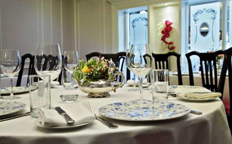 Fitzgeralds Woodlands House Hotel Adare Buitenkant foto